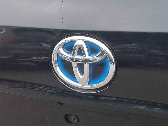 Used 2024 Toyota Highlander XLE AWD/4WD image 35