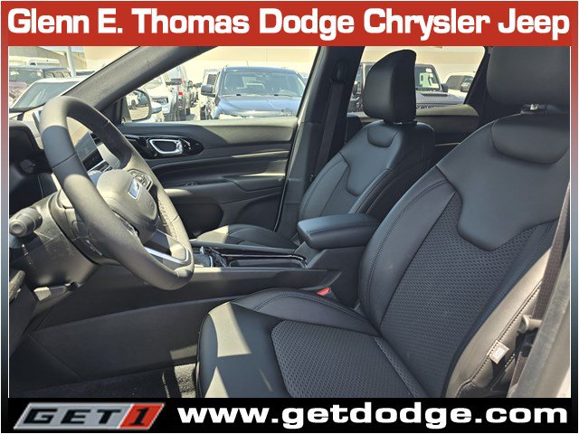 New 2026 Jeep Compass Latitude AWD/4WD image 9