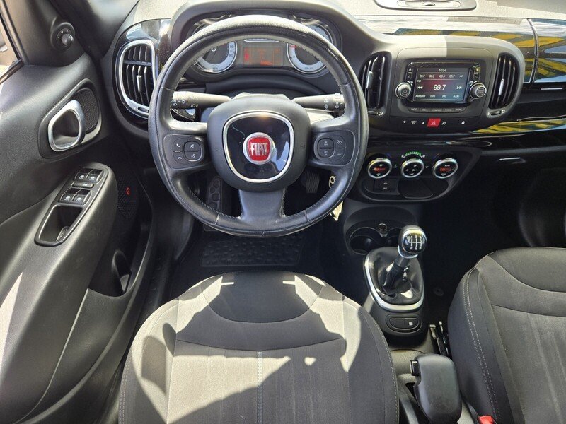 Used 2015 FIAT 500L Trekking FWD image 11