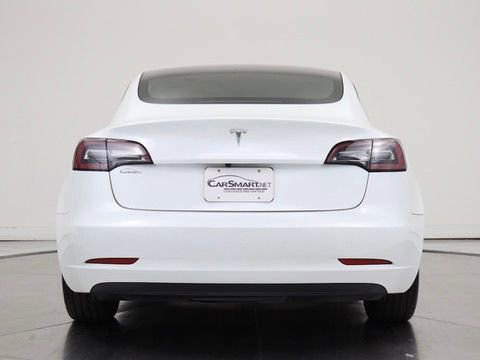 Used 2023 Tesla Model 3 Standard Range image 4