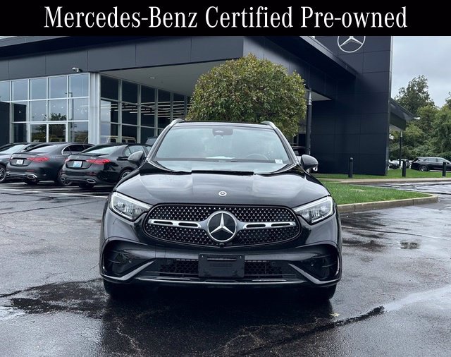 Used 2024 Mercedes-Benz GLC 300 4MATIC image 3