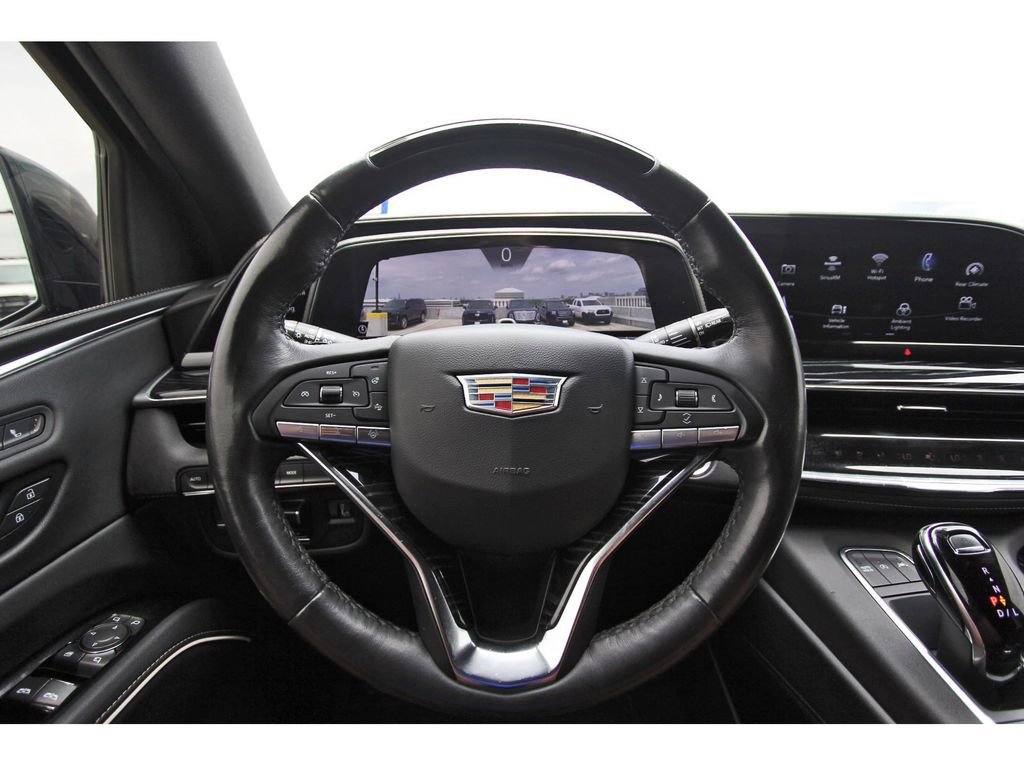 Used 2023 Cadillac Escalade ESV Sport AWD/4WD image 15