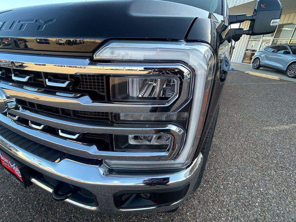 New 2027 Ford F350 Lariat w/ Camper Package RWD image 11