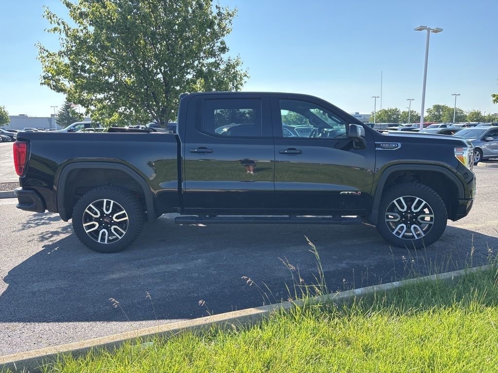 Used 2022 GMC Sierra 1500 AT4 w/ AT4 Preferred Package AWD/4WD image 11
