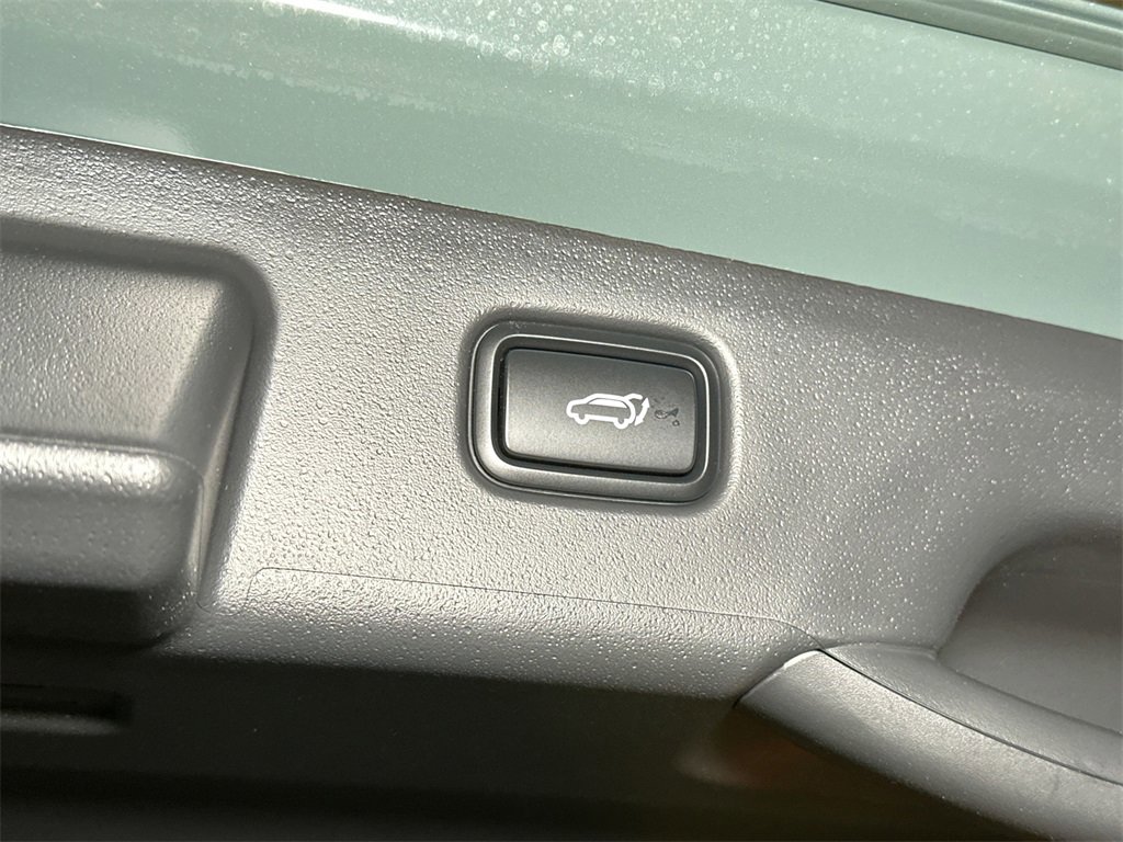 New 2025 Kia Niro Wind image 12