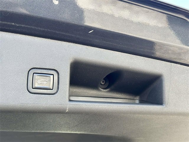 Used 2022 Chevrolet Equinox Premier image 23