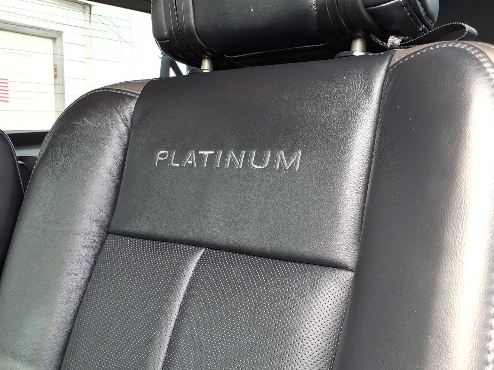 Used 2017 Ford Expedition EL Platinum AWD/4WD image 15