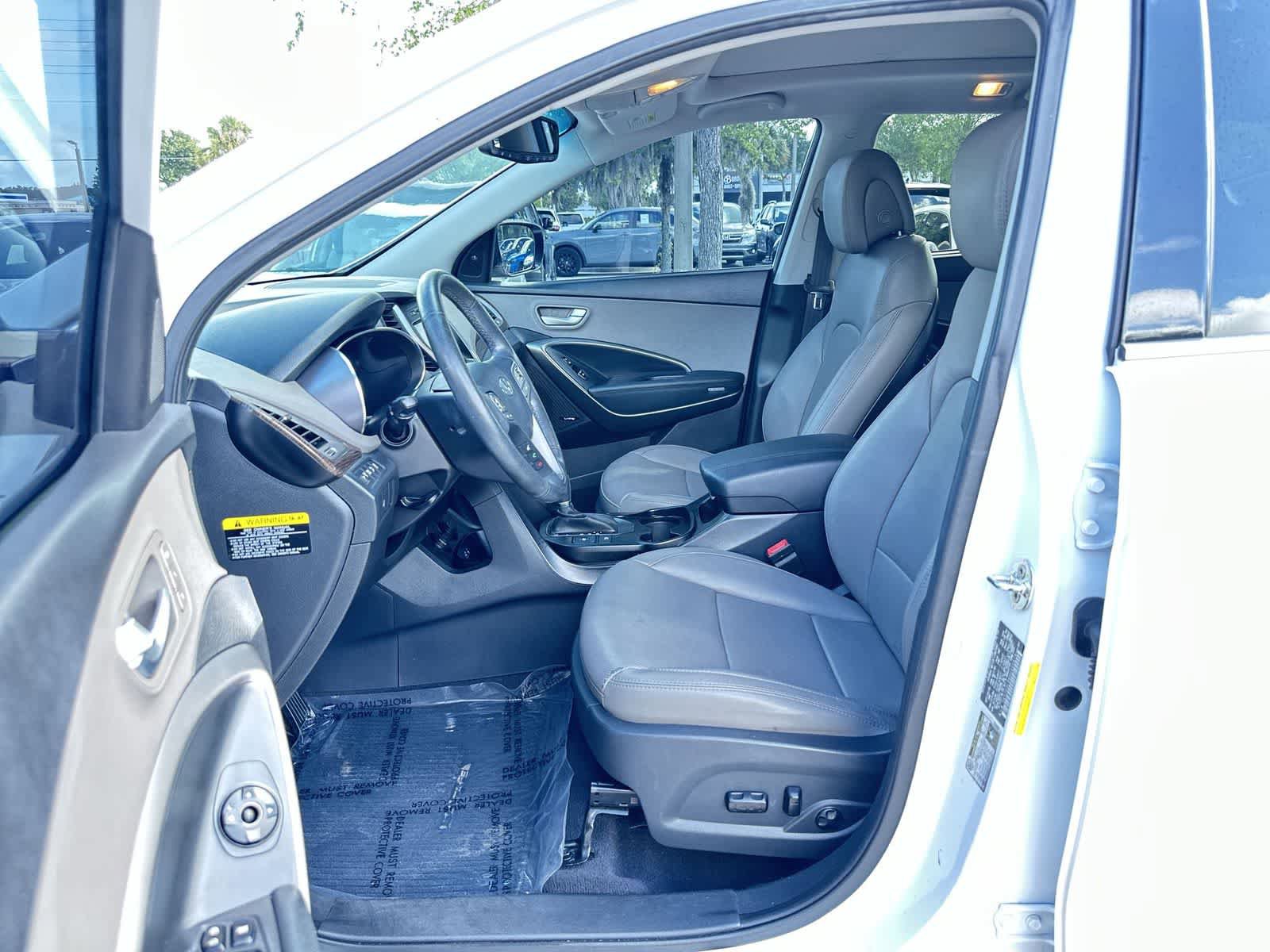 Used 2017 Hyundai Santa Fe Sport w/ 2.4L Tech Package 04 FWD image 2