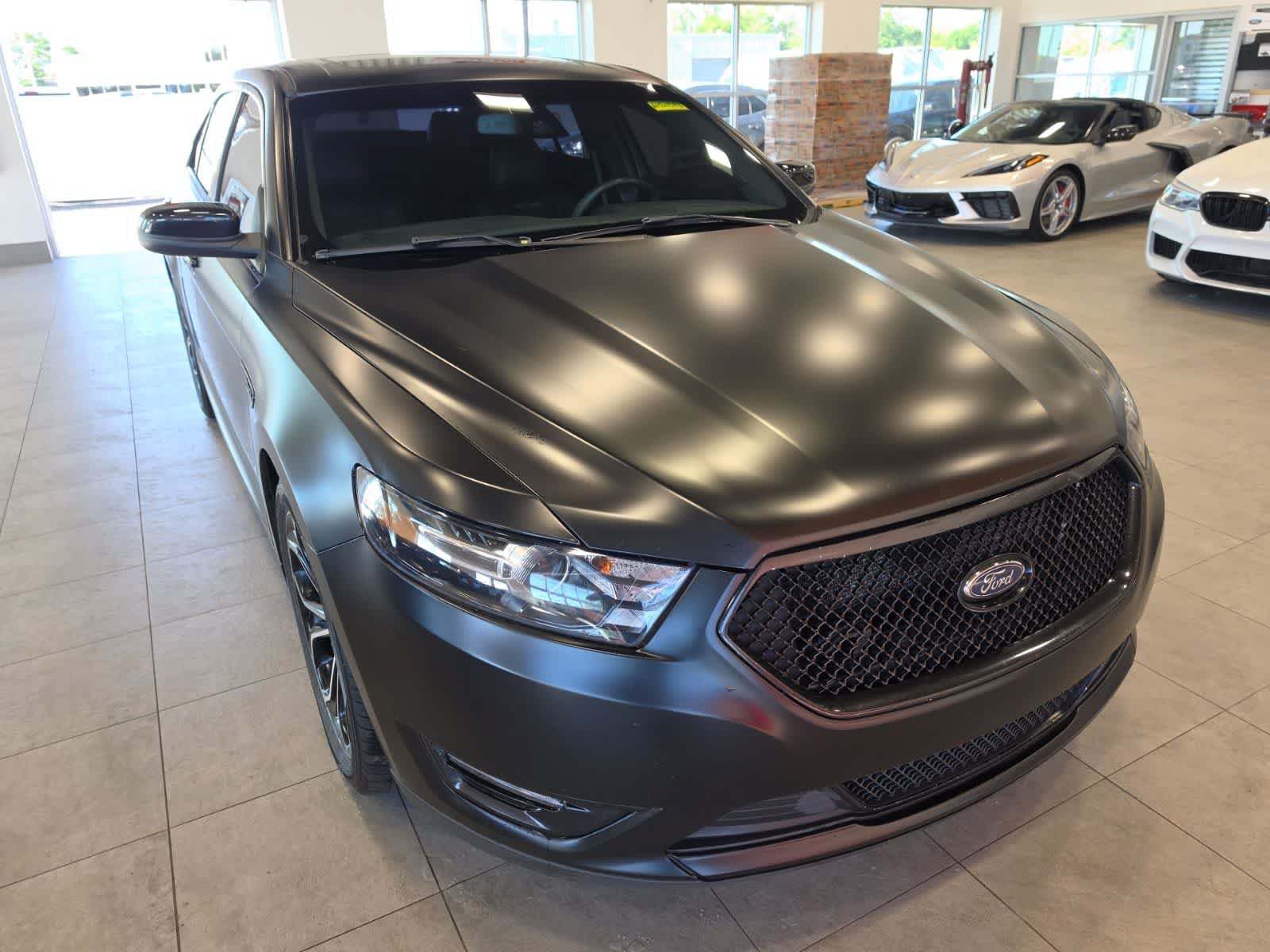 Used 2018 Ford Taurus SHO w/ Sho Performance Package AWD/4WD image 4