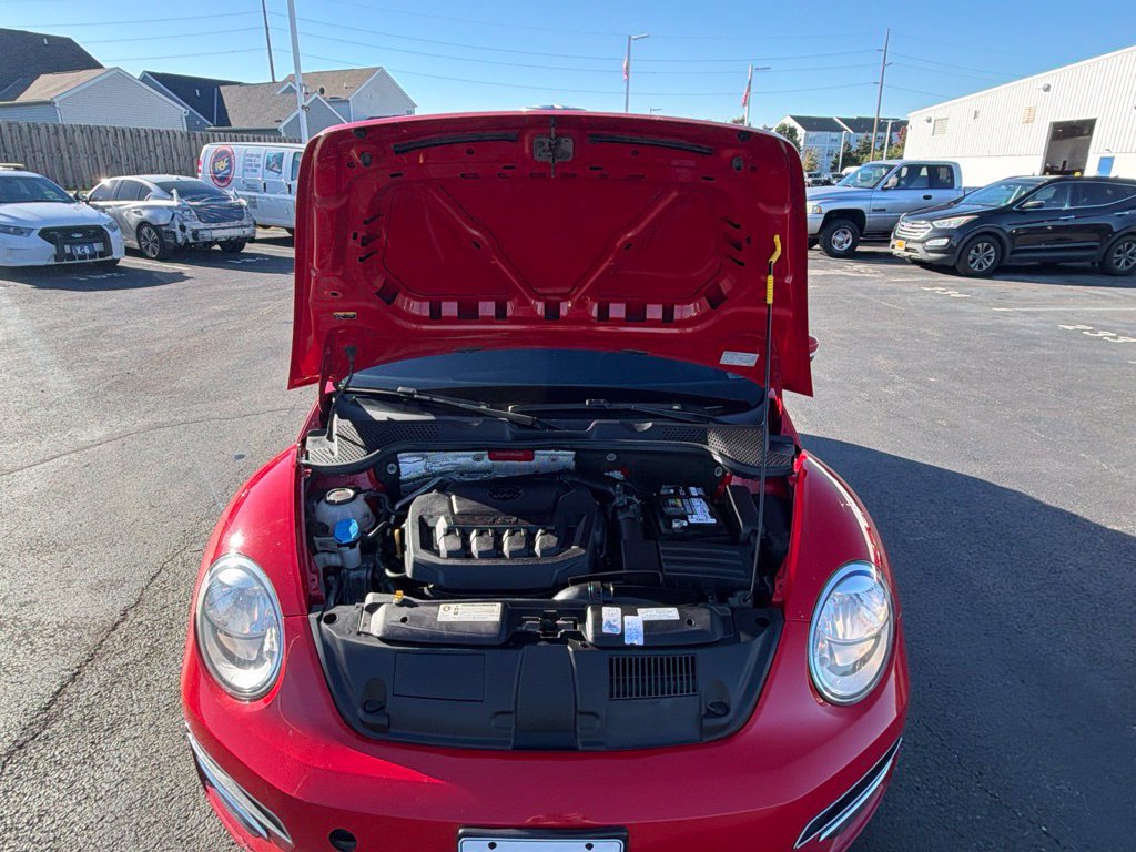Used 2019 Volkswagen Beetle 2.0T SE FWD image 15