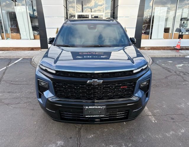Used 2024 Chevrolet Traverse RS image 8