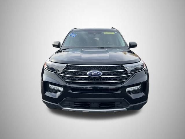Used 2022 Ford Explorer XLT w/ Equipment Group 202A image 9