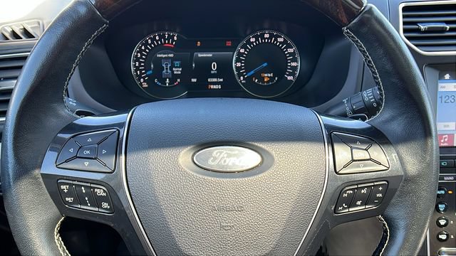 Used 2017 Ford Explorer Platinum AWD/4WD image 33