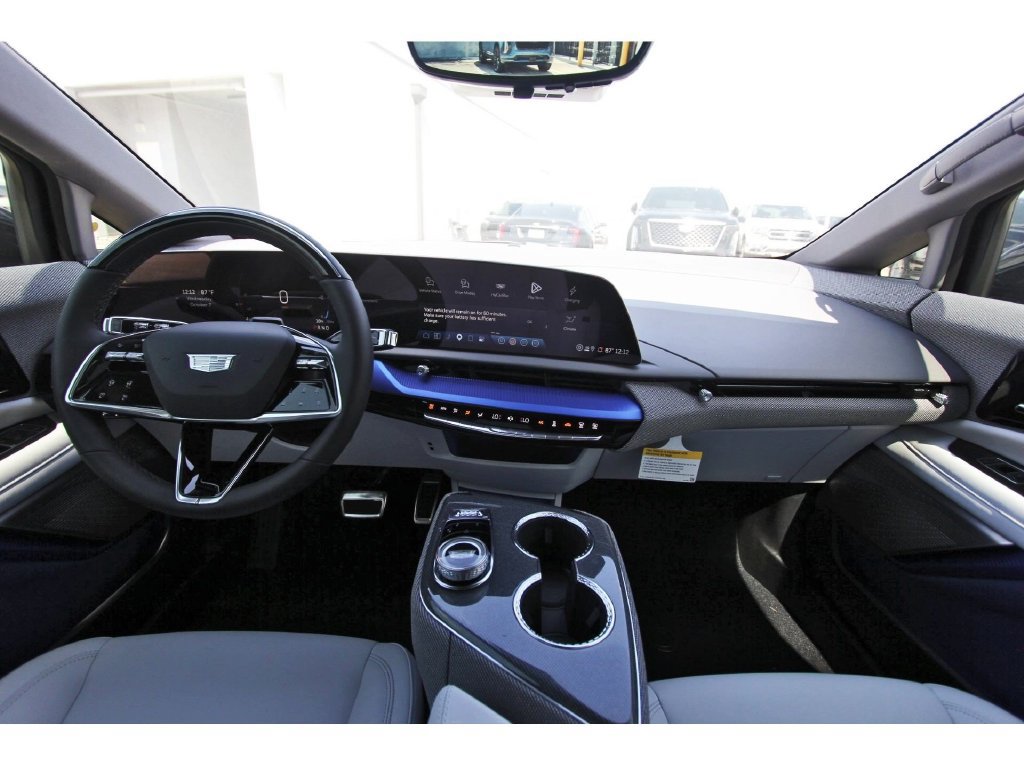 New 2027 Cadillac Optiq Luxury RWD image 9