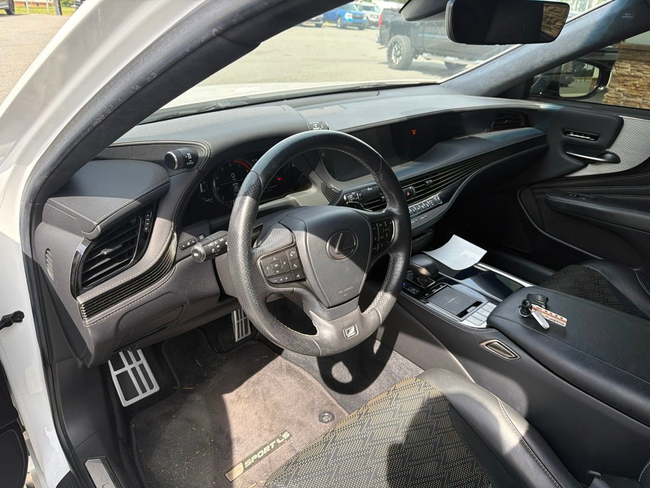 Used 2018 Lexus LS 500 F Sport w/ Accessory Package (Z2) RWD image 4