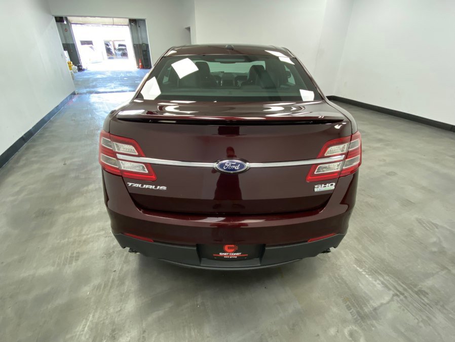 Used 2018 Ford Taurus SHO w/ Driver Assist Package AWD/4WD image 5