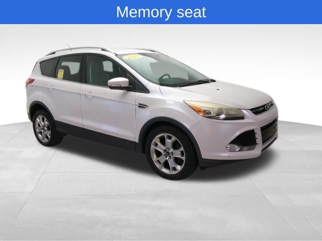 Used 2015 Ford Escape Titanium w/ Equipment Group 301A FWD image 9