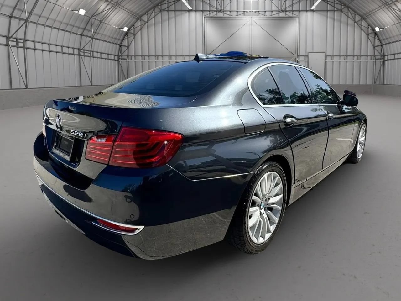 Used 2014 BMW 528i Sedan RWD image 7