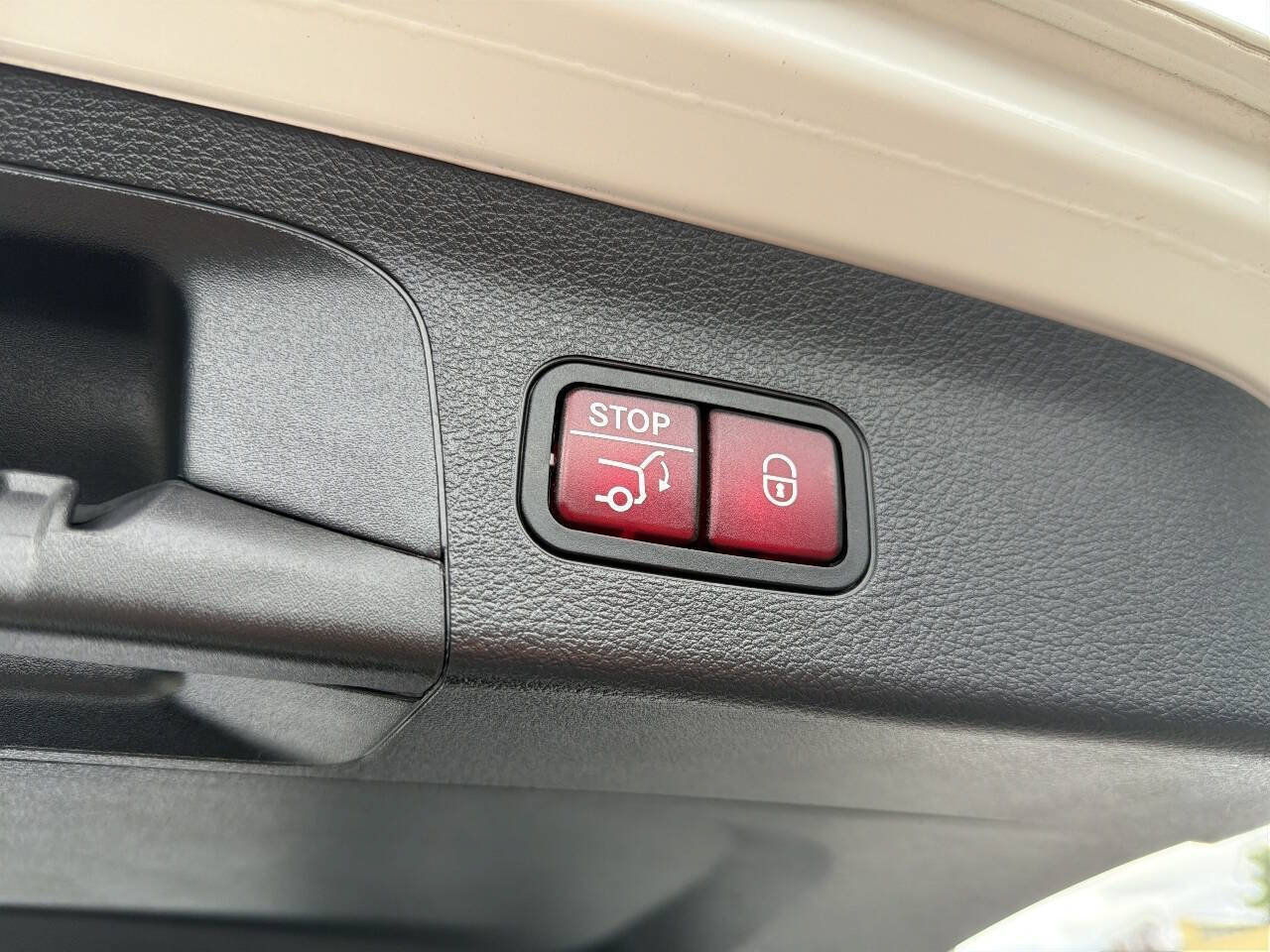 Used 2020 Mercedes-Benz GLS 580 4MATIC image 12