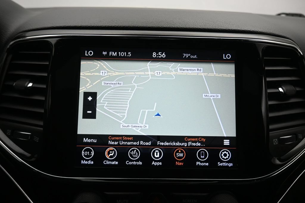 Used 2021 Jeep Grand Cherokee Limited AWD/4WD image 18