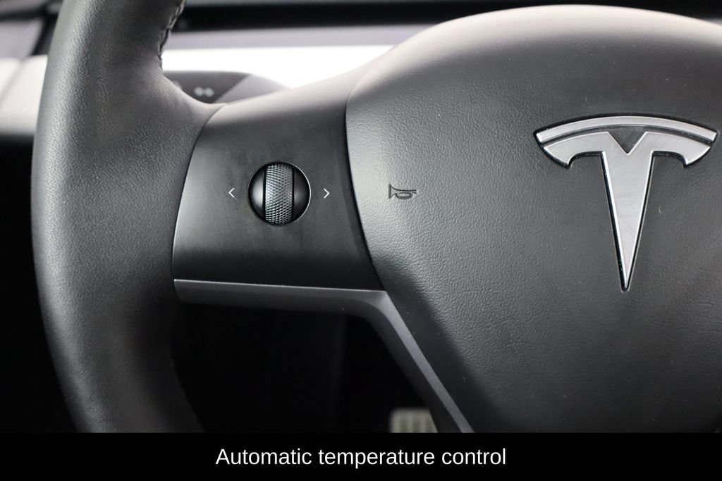 Used 2023 Tesla Model Y Performance AWD/4WD image 8