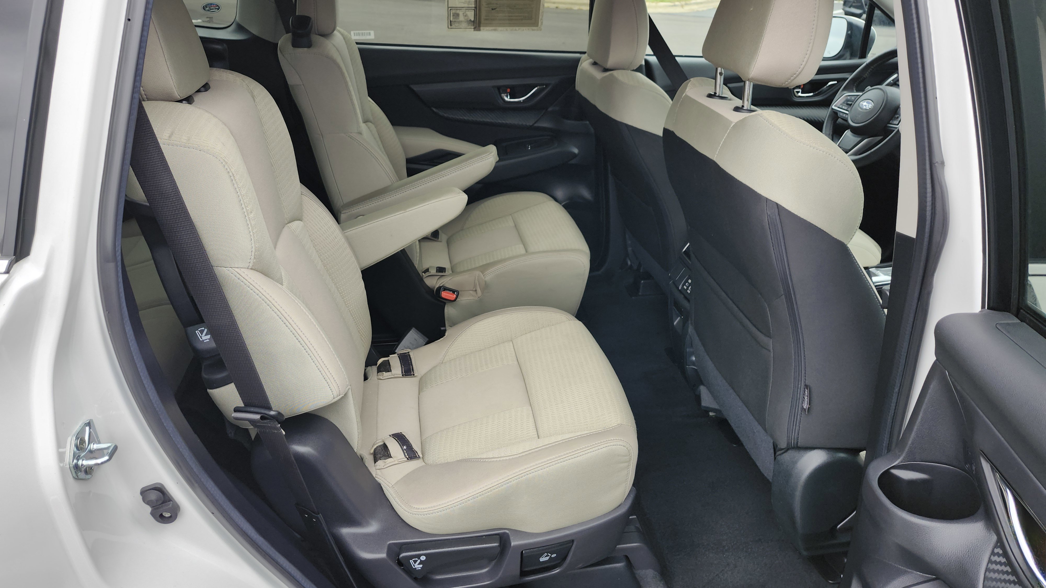 Used 2025 Subaru Ascent Premium image 13