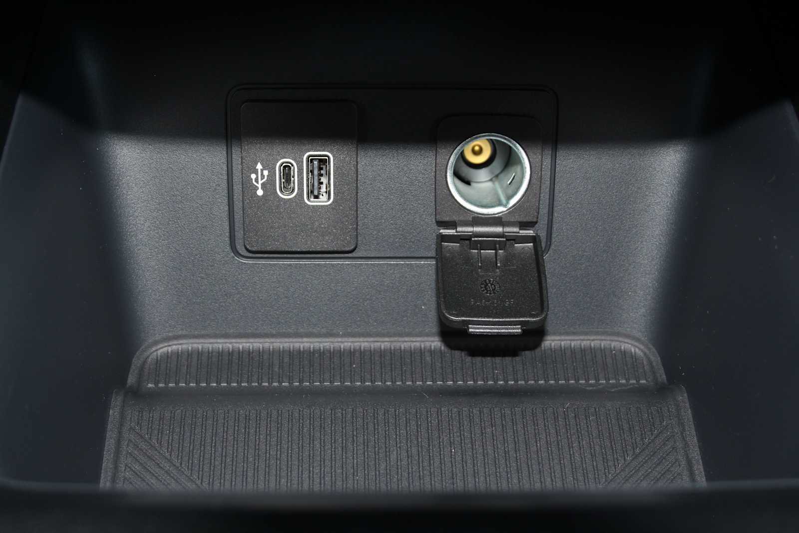 New 2026 Ford Explorer Active w/ Active Comfort Package AWD/4WD image 43