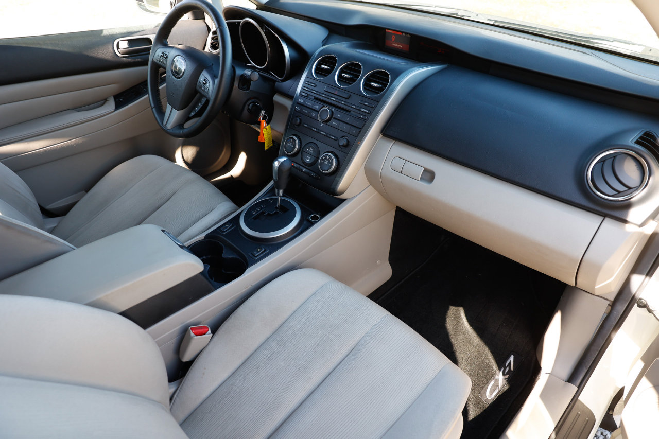 Used 2010 MAZDA CX-7 i Sport w/ Convenience Pkg image 16