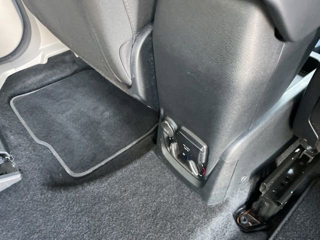 Used 2023 Ford Transit Connect XLT image 46