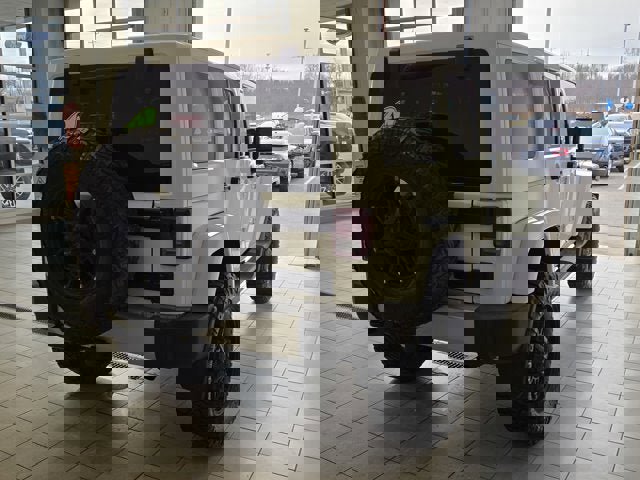 Used 2012 Jeep Wrangler Unlimited Sahara w/ Max Tow Pkg image 11