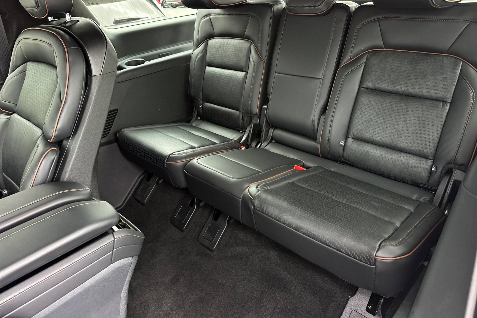 New 2026 Lincoln Navigator L Black Label AWD/4WD image 15