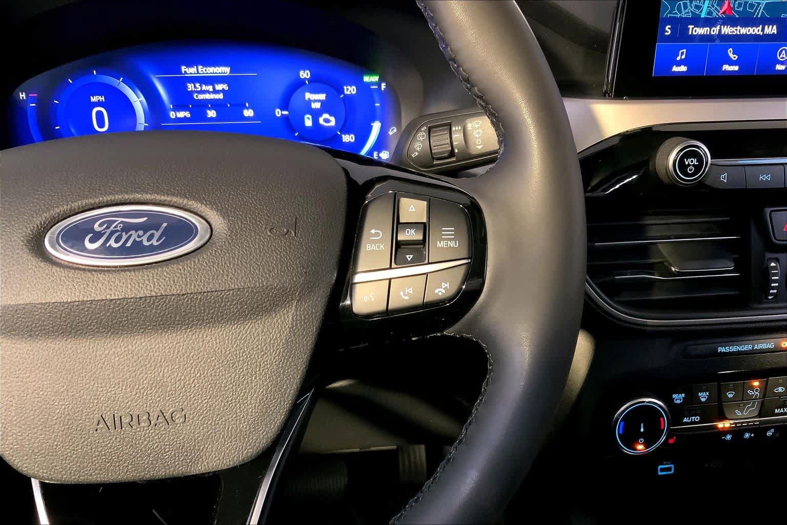 Used 2022 Ford Escape SEL w/ Technology Package FWD image 25