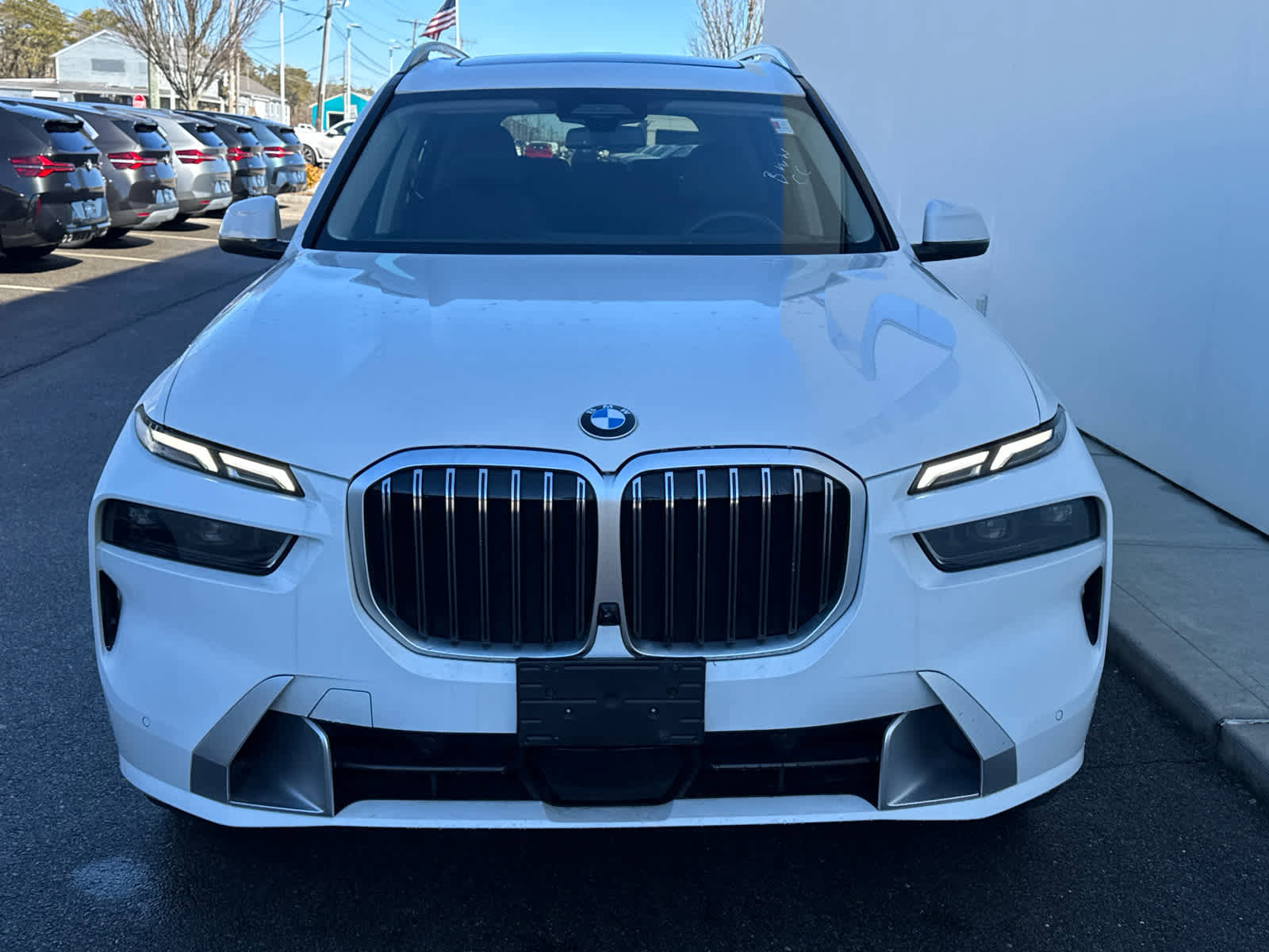 Certified 2023 BMW X7 xDrive40i image 8
