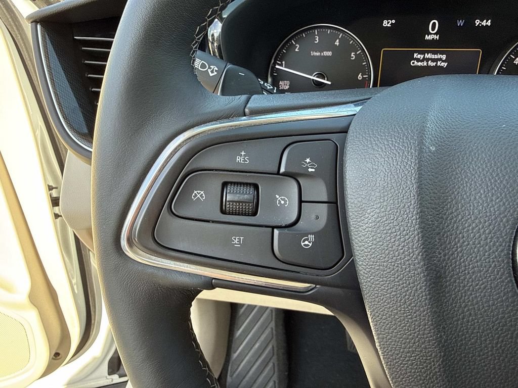 Used 2021 Buick Envision Essence FWD image 31