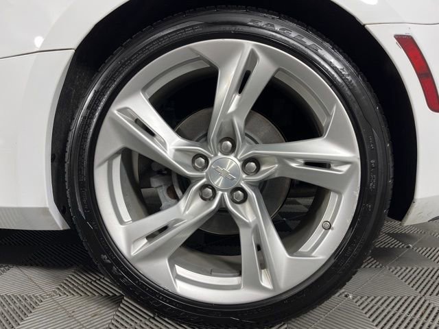 Used 2022 Chevrolet Camaro LT image 13