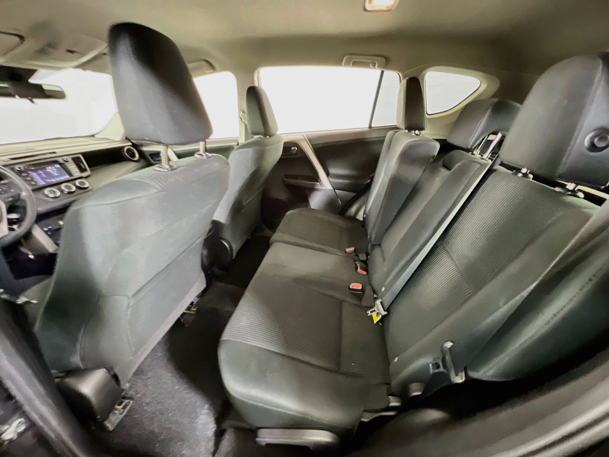 Used 2018 Toyota RAV4 LE w/ All Weather Liner Package AWD/4WD image 22