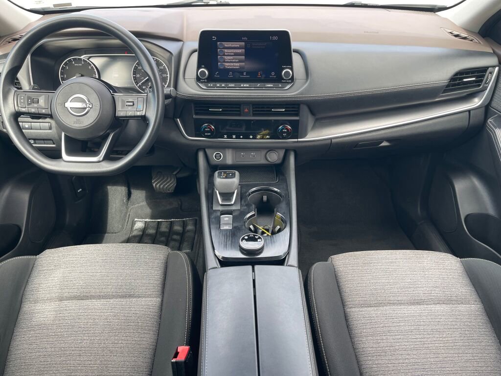 Used 2023 Nissan Rogue SV image 29