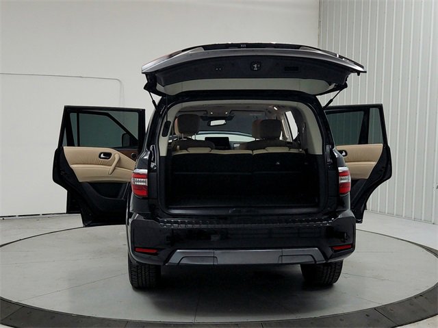 Used 2024 Nissan Armada SL w/ Captain's Chairs Package image 14