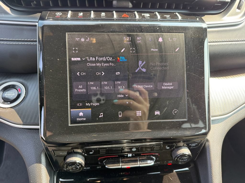 Used 2025 Jeep Grand Cherokee Altitude AWD/4WD image 25