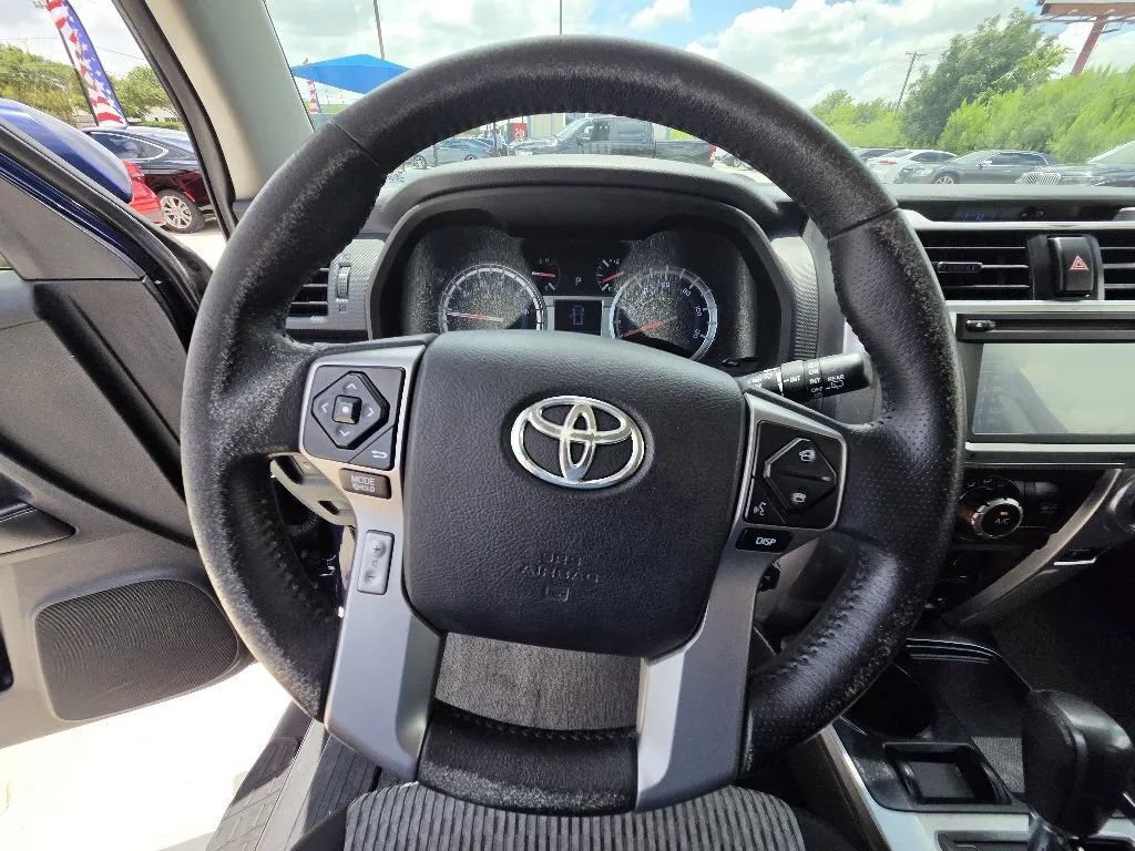 Used 2015 Toyota 4Runner SR5 RWD image 29
