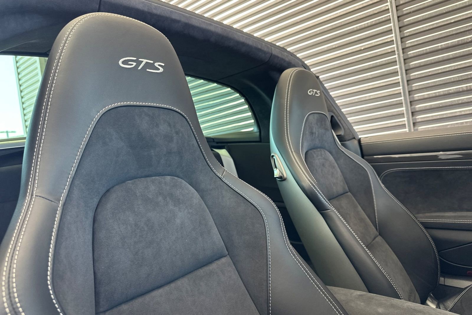 Used 2018 Porsche 911 Targa 4 GTS image 19