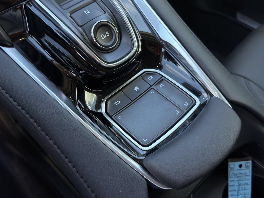 Used 2024 Acura RDX SH-AWD image 29