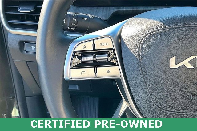 Used 2023 Kia Telluride EX w/ EX Captain's Chair Package image 17