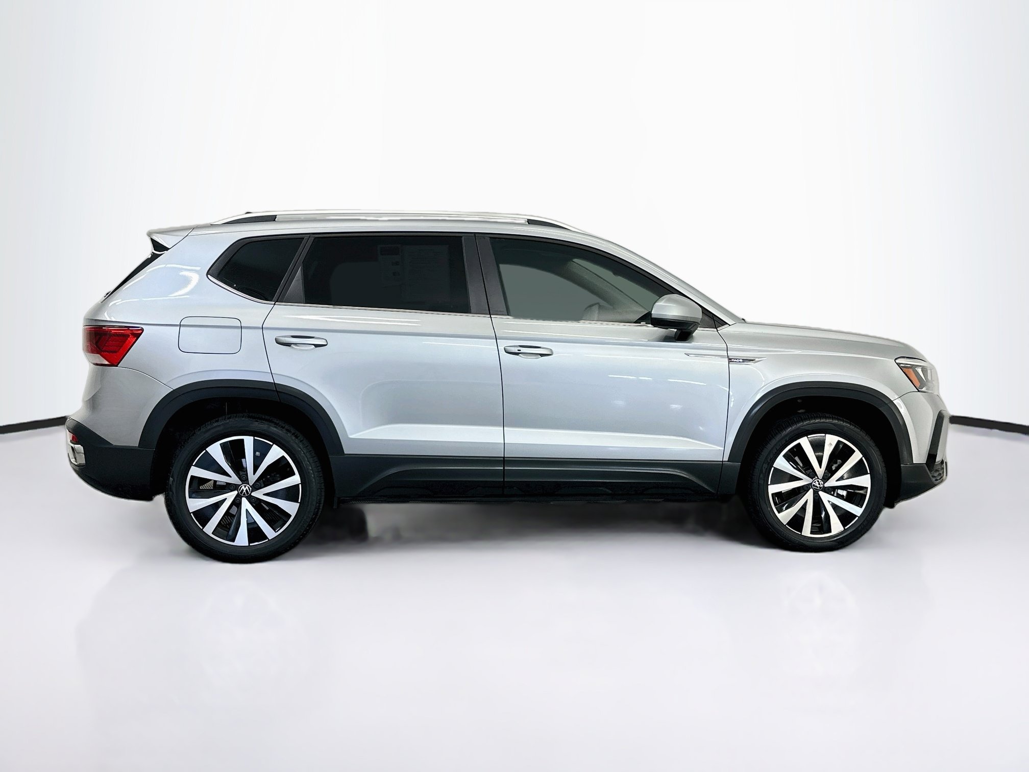 Used 2022 Volkswagen Taos SE AWD/4WD image 10