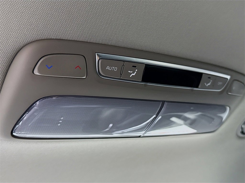 Used 2024 Kia Telluride LX image 29