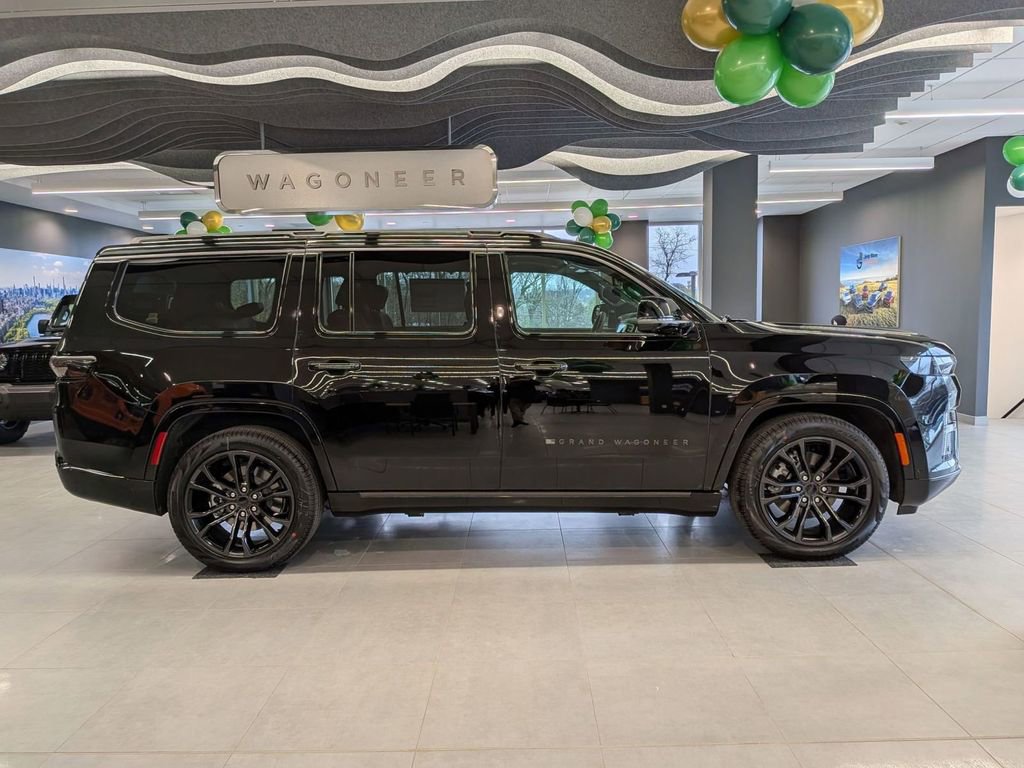 New 2026 Jeep Grand Wagoneer Summit w/ Premium Group III image 9