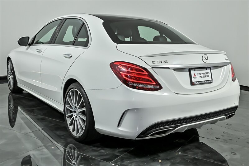 Used 2016 Mercedes-Benz C 300 4MATIC Sedan image 7
