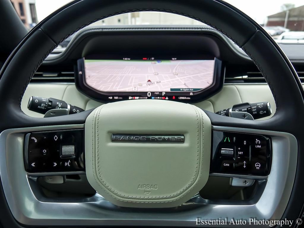 Used 2023 Land Rover Range Rover Long Wheelbase SE image 16