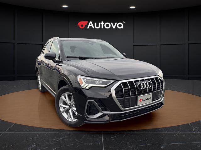 Used 2023 Audi Q3 2.0T Premium Plus w/ Premium Plus Package image 8