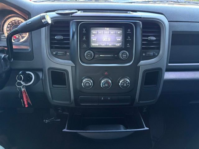 Used 2014 RAM 1500 Express w/ Black Ram 1500 Express Group image 18
